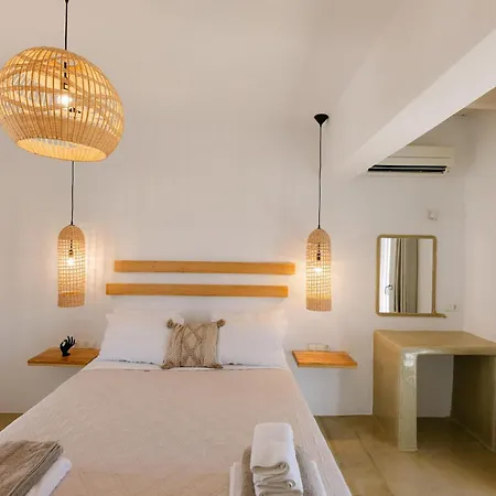 Villa Blue Zircon