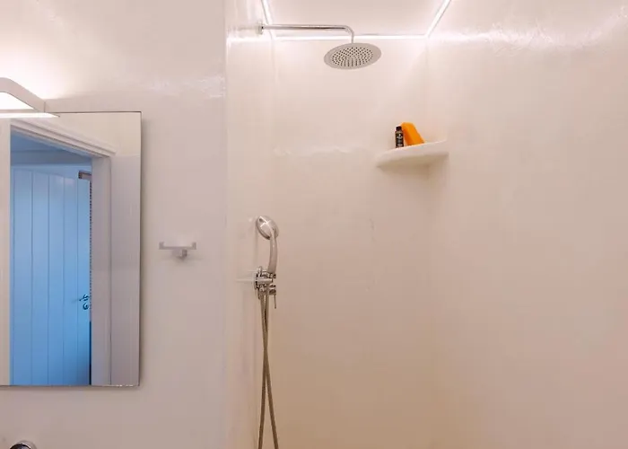 Blue Zircon Стелида