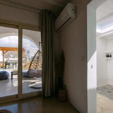 Blue Zircon וילה סטלידה